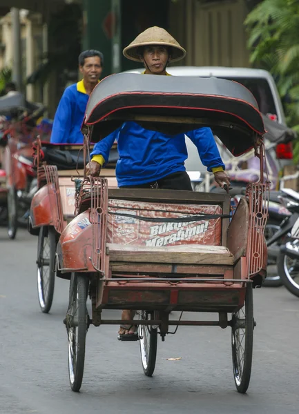 Trishaw veya Becak Yogyakarta kasaba