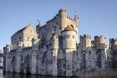 Gent, Belçika 'daki Gravensteen Kalesi' nin güzel ortaçağ mimarisi..