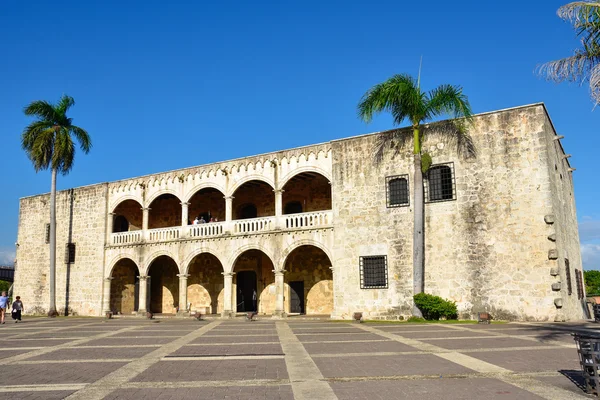 Alcazar de Colón e Praça de Espanha (Plaza de Espana) em Santo Domingo, República Dominicana . — Fotografia de Stock