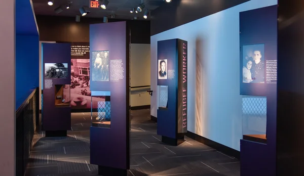 Interne weergave van het Holocaust Memorial Museum in Washington Dc, Verenigde Staten. — Stockfoto