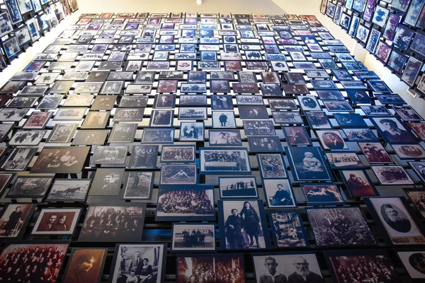 Internal view of the Holocaust Memorial Museum in Washington DC, USA. — Stock Photo, Image