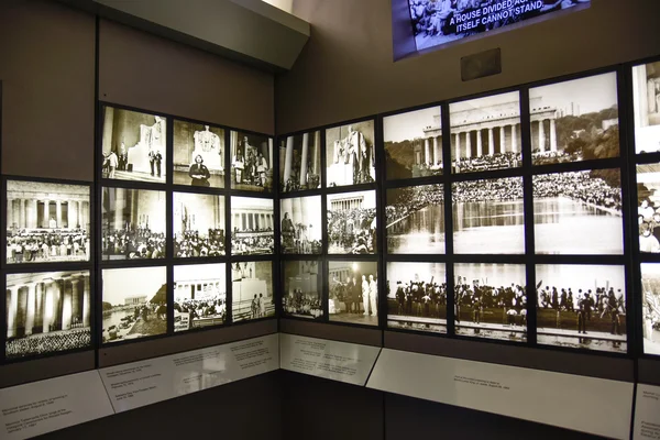 Washington DC, EUA - 19 de dezembro de 2015: Memorial da Segunda Guerra Mundial. Washington DC, EUA . — Fotografia de Stock