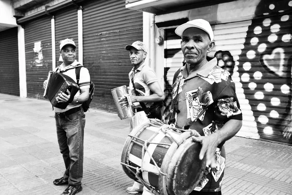 Santo Domingo, República Dominicana - 24 de janeiro de 2016: Merengueros em Calle el Conde, Zona Colonial — Fotografia de Stock