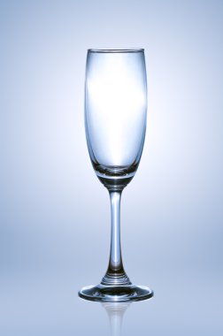 boş cam izole mavi zemin üzerine