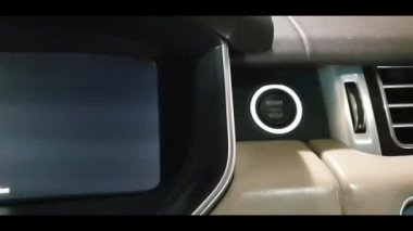Spor araba motorunu çalıştırın - sürmeden önce durdurma düğmesi