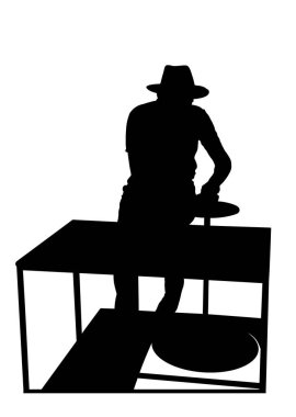 Sanat eseri heykeltraşı elleri geleneksel çömlek şeklindeki vektör siluetini izole etti. Seramikçilerin elleriyle çömlek çevirerek kil tabakları yontuyorlar. El yapımı yaratıcılık seramik çömlekçi üretiyor.