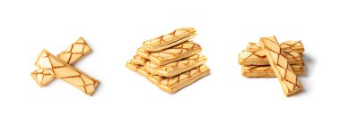 Sfogliatine cam, İtalyan puf böreği koleksiyonu izole edildi. Jöleli börek, bisküvi. Bir çeşit fillo, kıtır kıtır, şekerli, yakın plan şekerli fırın.