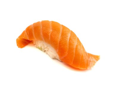 Somon nigiri suşisinin Macro fotoğrafı izole edildi. Çiğ kırmızı balıklı suşi. Yakın plan.