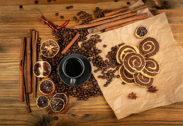 Spice Cinnamon Cookie Chocolate Coffee Nuts Filling Wood Background View — стоковое фото