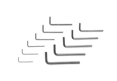 Hex anahtar koleksiyonu beyaz arkaplan üst görünümünde izole edildi. Allen tuşları, kafalarında altıgen soketler olan cıvata ve vidaları sürmek için altıgen anahtar araçlar