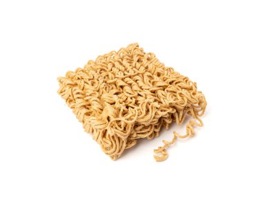 Çiğ Çavdar Eriştesi Yalıtılmış, Kuru Ramen Eriştesi, Pişmemiş Kore Vermicelli, Hızlı Çin Ekmek Ekmeği, Beyaz Arkaplanda Çiğ Erişte