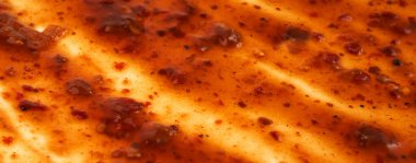 Harissa Portakal Sosu Doku Özgeçmişi, Tatlı Kırmızı Biber Yağı Smear Şablonu, Acı Biber Sosu Banner, Yazı için Kopya Alanı ile Tatlı Biber Sosu Mokup