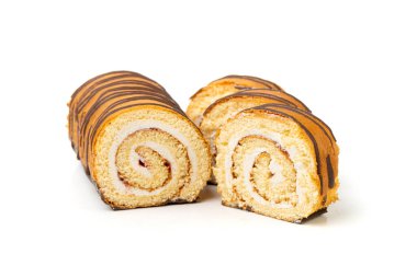 İsviçre Roll, Yuvarlak Süngerli Kek, Dilimlenmiş Vanilyalı Bisküvi, Jam Doldurmalı, İsviçre Tatlısı, Beyaz Arkaplanda Log Pastası