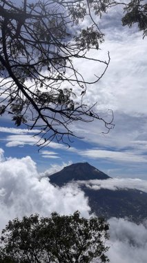 Dağların güzel manzarası