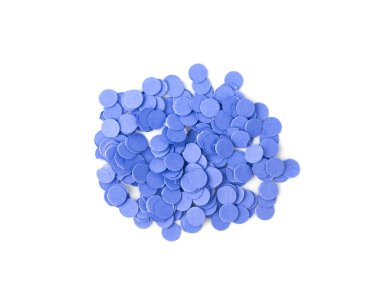 Konfeti çemberleri izole edildi. Yuvarlak kağıt parti konfeti deseni, renkli el yapımı süsleme, beyaz arka plan görünümlü sürpriz element