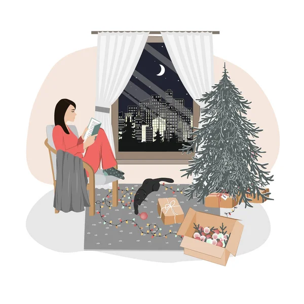 Милая расслабленная девушка, сидящая в кресле и читающая. Хигге Рождество настроение с новогодней елкой, играя кошки, и огни города в окне. Рождественская векторная иллюстрация или открытка — стоковый вектор