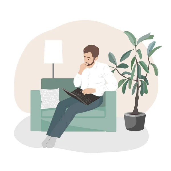 Laptopos férfi a kanapén. Otthonról dolgozik, szabadúszó vagy tanuló. Aranyos illusztráció lapos stílusban — Stock Vector