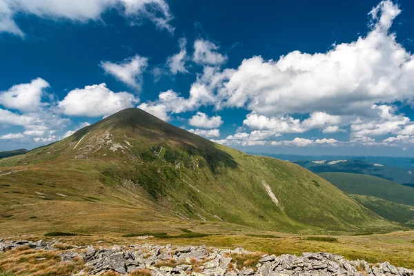 乌克兰喀尔巴阡-戈韦尔拉最高的山峰 — 图库照片