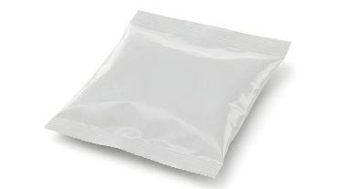 Temiz beyaz kese paketi beyaz arka planda kullanıma hazır ürün tanıtımı ve ambalaj tasarımı için mükemmel..