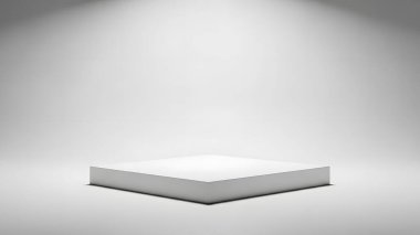 Temiz, minimalist, beyaz kare bir podyum sahne ışıkları altında durur, ürünleri sergilemek ya da modern bir sunum ortamı yaratmak için mükemmeldir..