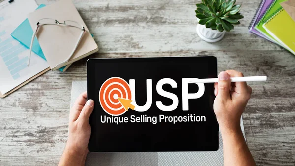 USP - Unieke verkoopvoorstellen. Bedrijfs- en financieel concept op apparaatscherm. — Stockfoto