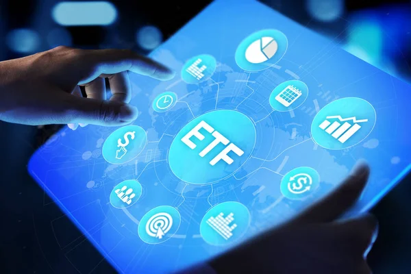 ETF Börshandlad fond Trading Investment Business finance koncept på virtuell skärm. — Stockfoto