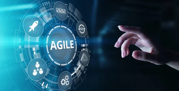 Agile ontwikkeling methodologie concept op virtueel scherm. Technologieconcept. — Stockfoto