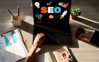 SEO Arama Motoru optimizasyonu. İş ve dijital pazarlama kavramı