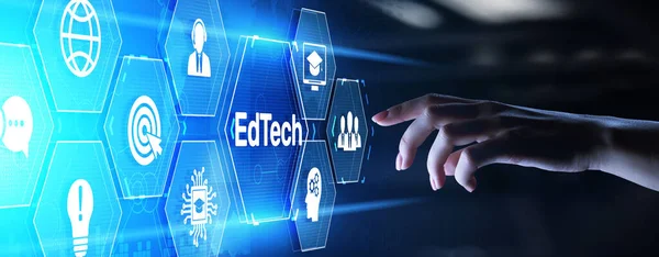 EdTech Education Technology e-learning aprendizaje en línea concepto de tecnología de Internet — Foto de Stock