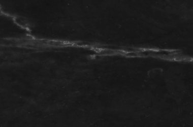 Zarif doğal damarları olan zarif siyah mermer arka plan, lüks markalaşma, minimalist tasarım, mimari sunumlar, ürün modellemeleri ve üst düzey görsel kompozisyonlar için ideal..