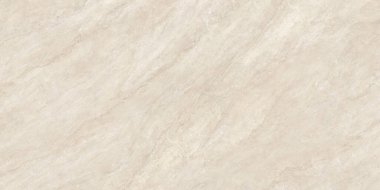 Yumuşak bej ve ince damarlı ve bulutlu mineral desenli kum tonlarından oluşan pürüzsüz bir doğal taş yüzeyi. Doku mermer ya da kireçtaşı çağrıştırıyor, mimari yüzeyler için sıcak, zarif ve zamansız bir estetik sunuyor, interi