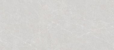 Yumuşak bej ve ince damarlı ve bulutlu mineral desenli kum tonlarından oluşan pürüzsüz bir doğal taş yüzeyi. Doku mermer ya da kireçtaşı çağrıştırıyor, mimari yüzeyler için sıcak, zarif ve zamansız bir estetik sunuyor, interi