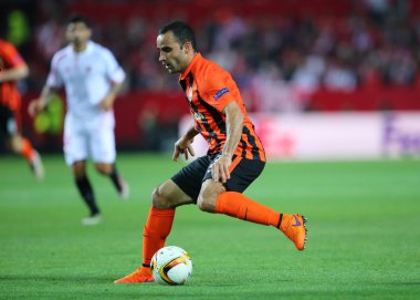 Sevilla, İspanya - 5 Mayıs: İsmaily, 5 Mayıs 2016, Ramon Sanchez Pizjuan, İspanya Fc Shakhtar Donetsk - Sevilla Fc arasında oynanan Uefa Avrupa Ligi ikinci ayak yarı final maçında topla koşuyor