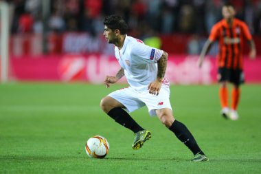 Sevilla, İspanya - 5 Mayıs: Fc Shakhtar Donetsk - Sevilla Fc, 5 Mayıs 2016, Ramon Sanchez Pizjuan, İspanya arasında oynanan Uefa Avrupa Ligi ikinci ayak yarı final maçında stadyumun panoramik manzarası çizgisinde kalan takımlar