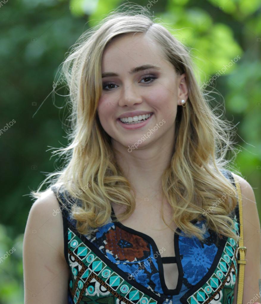 Suki Waterhouse nude (32 foto and video), Sexy, Bikini, Boobs, braless 2006 Suki Waterhouse nude (77 photos), Ass, Is a cute, Boobs, cleavage 2015