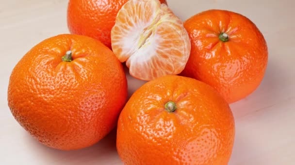 Coapte mandarine filare close-up lent mo — Videoclip de stoc