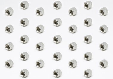 Beyaz arka plan üzerinde kadın vida şekli