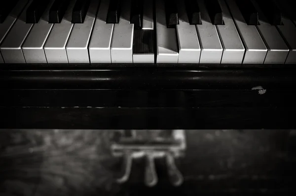 Teclado de piano clássico — Fotografia de Stock