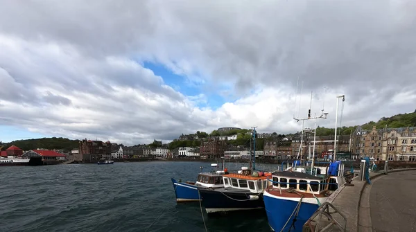 港に係留漁船 オバン Argyll Bute スコットランド — ストック写真