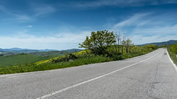 Straight Road Rural Landscape Volterra Πίζα Τοσκάνη Ιταλία — Φωτογραφία Αρχείου