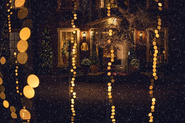 Luces Navidad Fuera Una Casa Irlanda —  Fotos de Stock