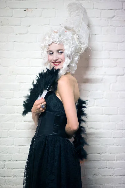 Portrait Smiling Woman Wearing 18Th Century Style Costume — Stock Photo, Image