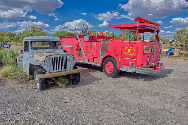 Old Fire Truck Jeep Grand Canyon Caverns Peach Springs Mile — Photo