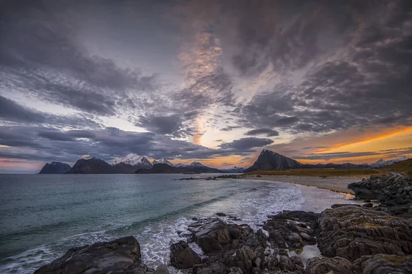 Lille Sandnes Při Západu Slunce Lofotenské Ostrovy Nordland Norsko — Stock fotografie