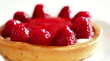 Ahududu Tart, güzel tatlı çöl, yakın kadar döndürme