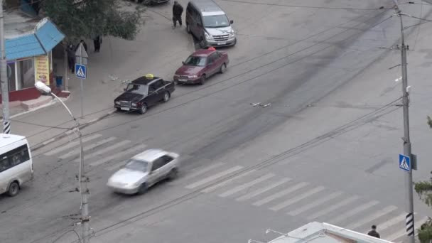 Pedestrian crossing, view from above — Stock Video