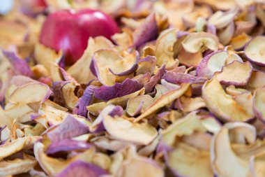 Kurutulmuş kesilmiş meyve elma