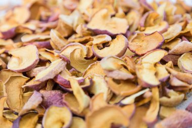 Kurutulmuş elma dilim