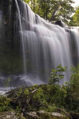 Şelalenin uzun pozu