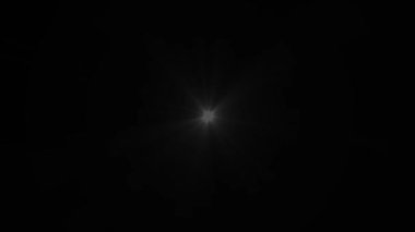 Siyah arkaplanda merkezli beyaz ışık huzmeleri. Merkezden Cennet Işığı animasyonu. Dinamik ışık ışınları animasyon konsepti. Güneş ışınları canlandırması